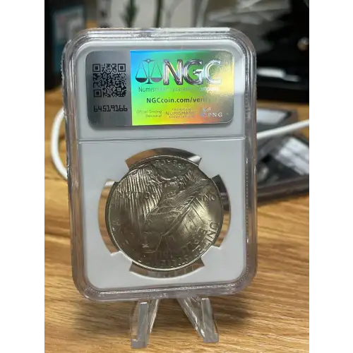 1922 Peace Dollar NGC BRILLIANT UNCIRCULATED  (2)