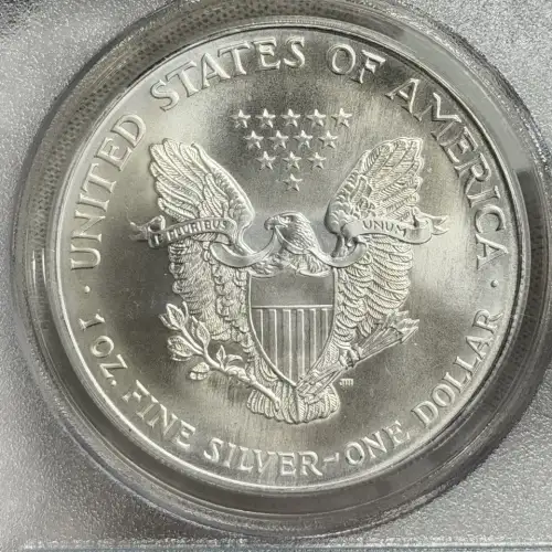 2001 (2)