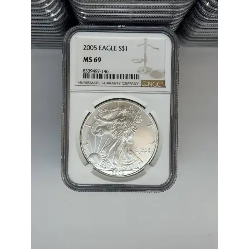 2005 1 oz Silver Eagle  NGC MS69 (LABEL MAY VARY)