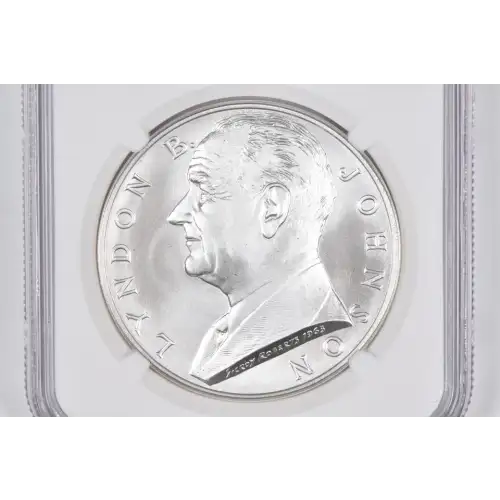 Government Commemorative Sets --- Lyndon B. Johnson Coin and Chronicles (2015) -Silver-  Set