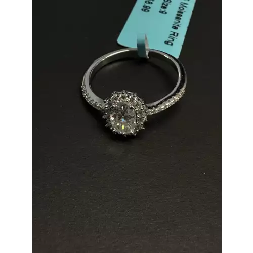 Oval Cut Moissanite Halo 925 Ring