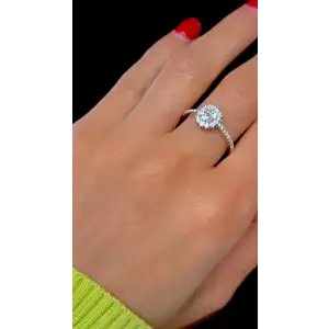 1.11 Ctw Ov Halo Mois S7 925 Silver Ring