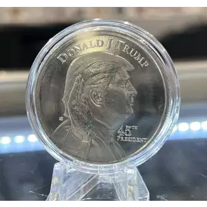1 oz Silver Trump Swearing in 45th President (2)